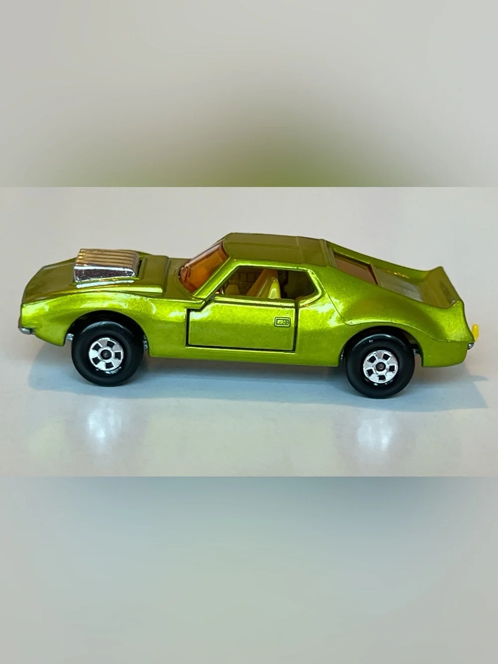 Vintage Matchbox Superfast No. 9 AMX Javelin 1972 Green with Chrome Scoop Lesney